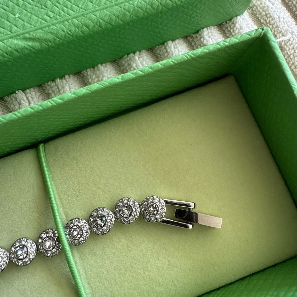 Swarovski Una Angelic Bracelet - Picture 3 of 3